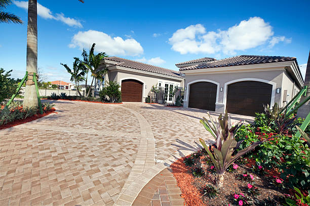 Best Interlocking Driveway Pavers  in Highland City, FL